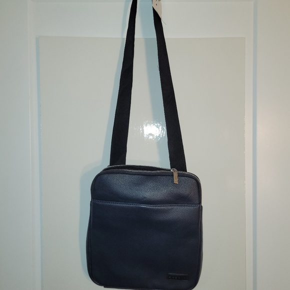 Bugatti sidebag purse brand new - Picture 6 of 8